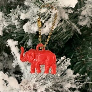 1990’s Elephant🎄Plastic Vintage Ornament keychain